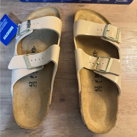 Birkenstock Arizona High Shine in Sand - Picture 5 of 11